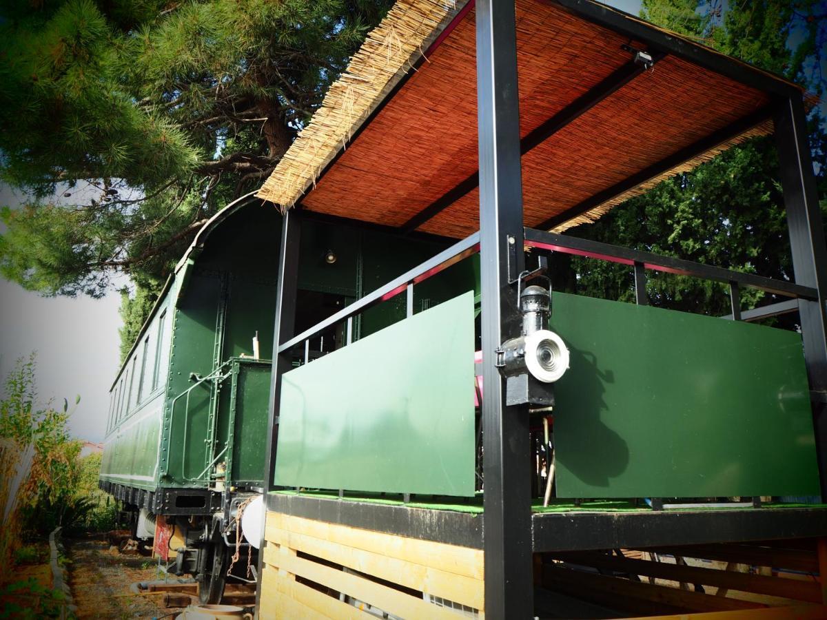 La Gare De Millas Bagian luar foto